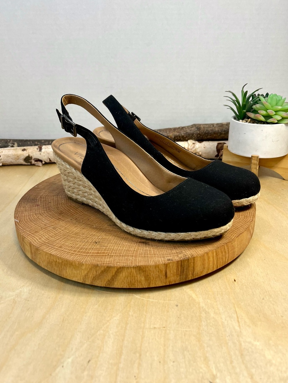 NWOB Vionic Coralina Slingback Wedge Espadrilles Size 8 Black Canvas